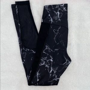 Buffbunny black marble leggings